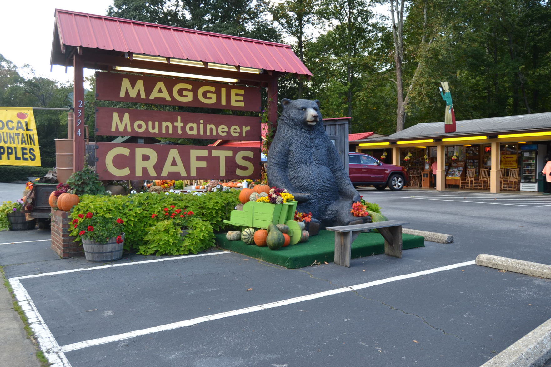 Maggie Mountaineer Crafts